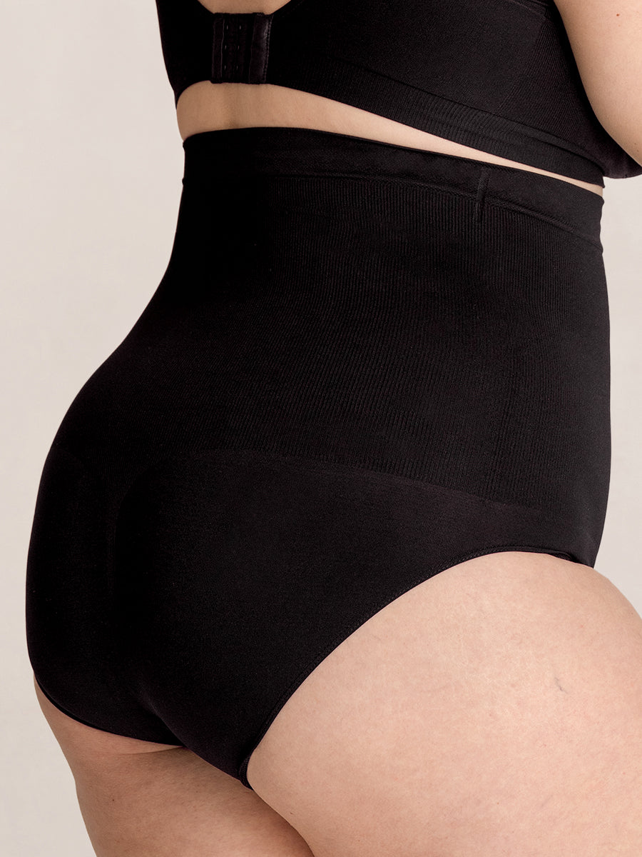 High-Waisted Seamless Smoothing Brief