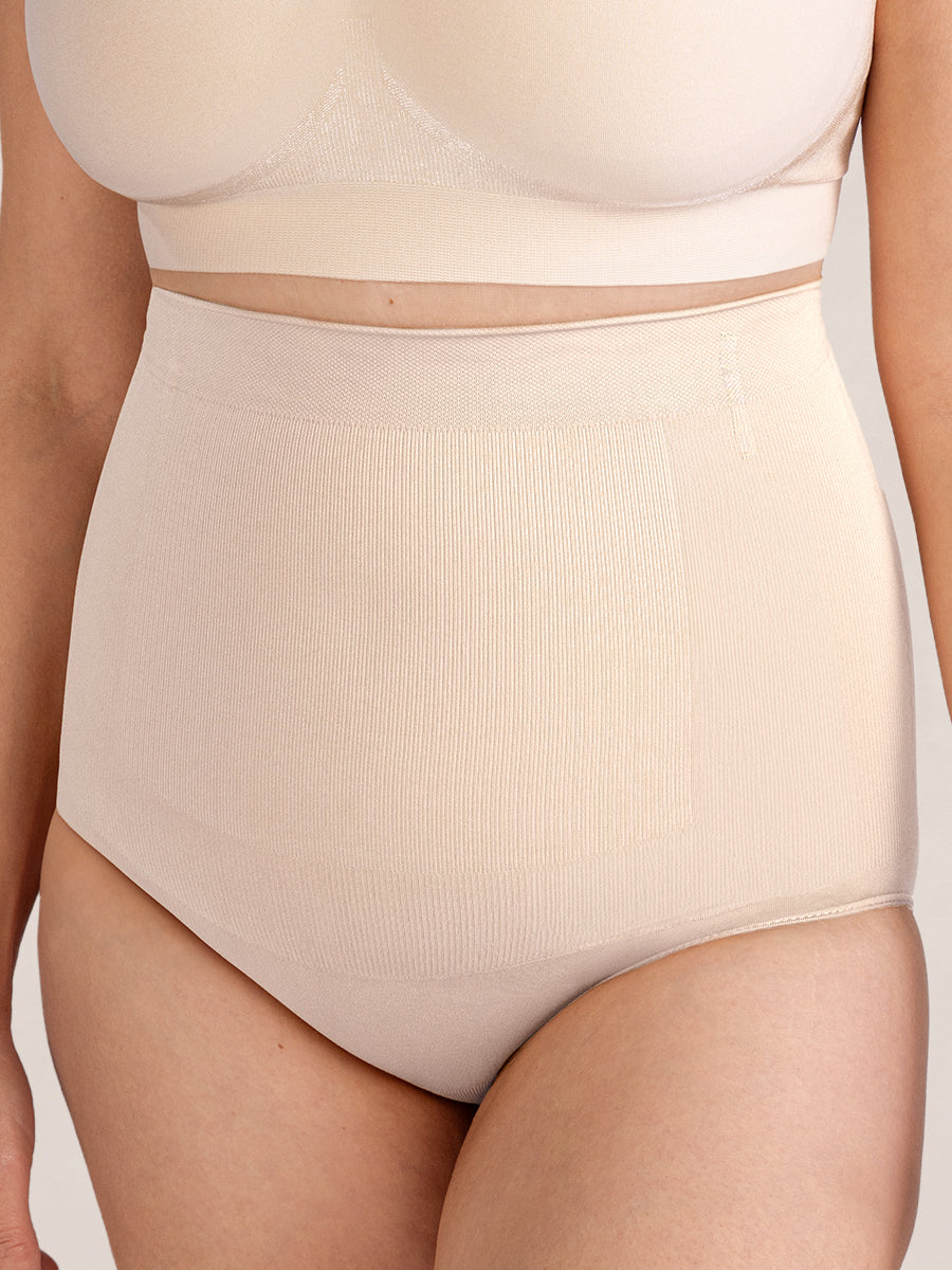 High-Waisted Seamless Smoothing Brief