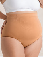 High-Waisted Seamless Smoothing Brief