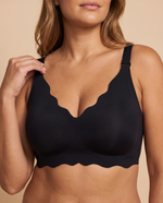 IsoLift Full Coverage Scalloped Jelly Bra in Black