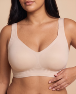 Seamless Deep V Push-Up Wireless Bra in Nude Pink
